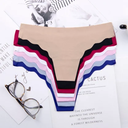 Solid Seamless Wavy Panties - Image 2