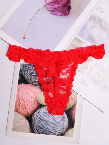Seamless Sexy Lace Thongs - Image 2